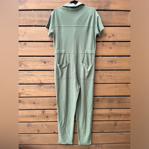 NWT Bobi Los Angeles short sleeve button front jogger jumpsuit, green, Small - Picture 2 of 11